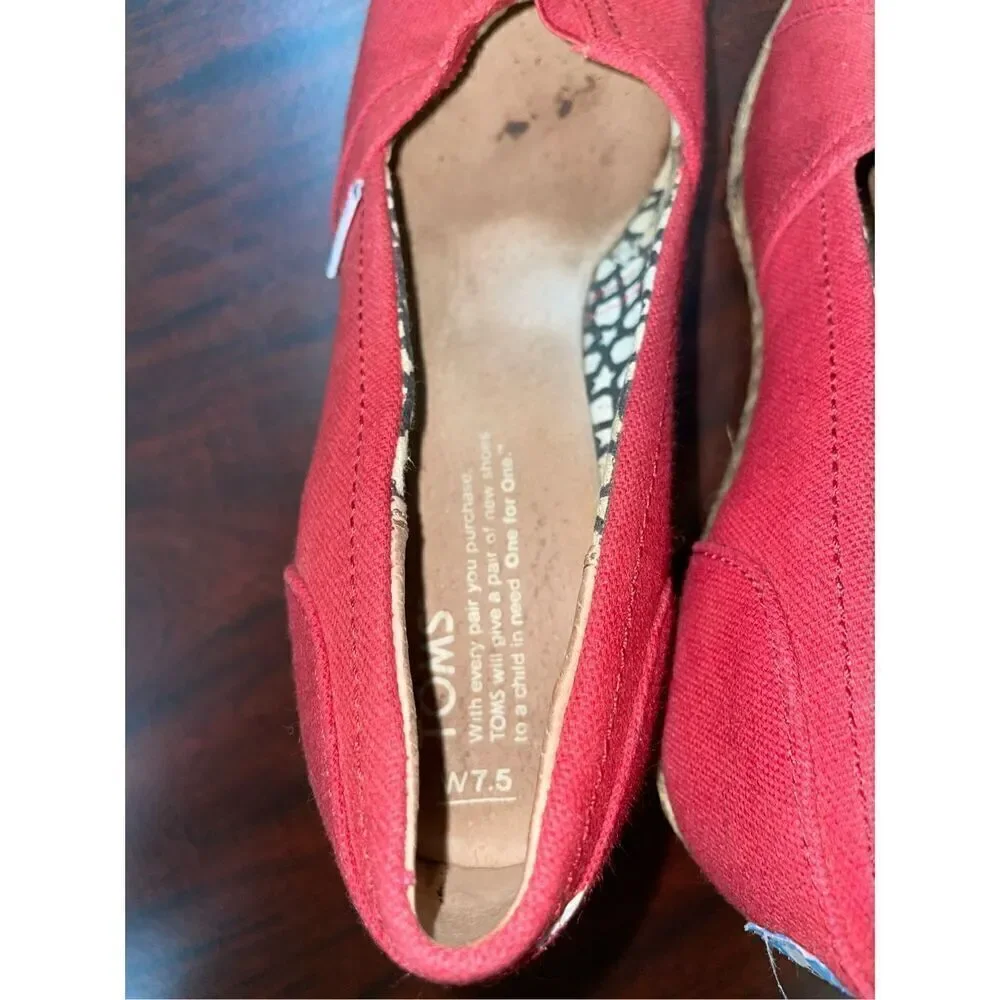 Toms Red Wedge Open Toe Sandals Size 7.5